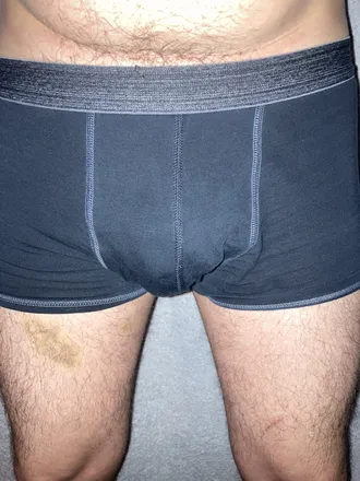 @uk-male-windowcleaner90