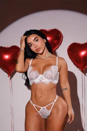 @angielorenaoficial