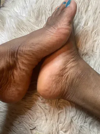 @ebonyfootgoddess22