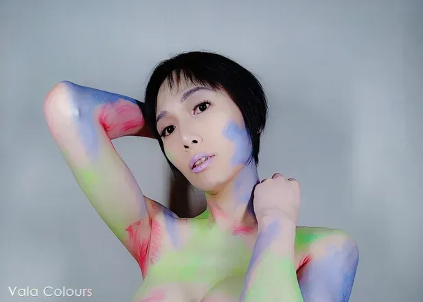 @valacolours_vip