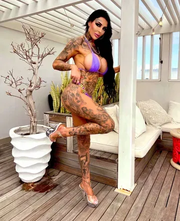 @inkedbarbiekiki