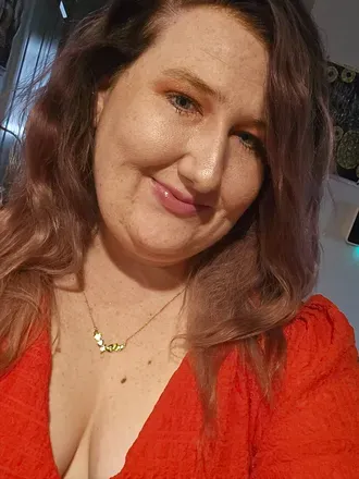 @hotredheads