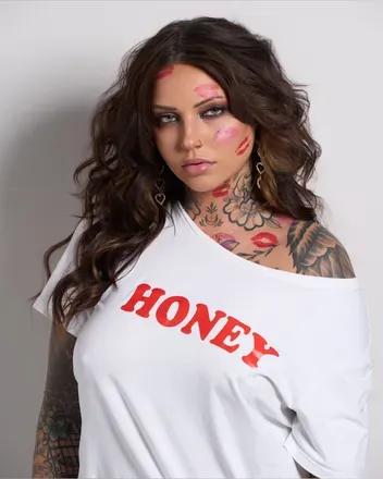 @itssylina