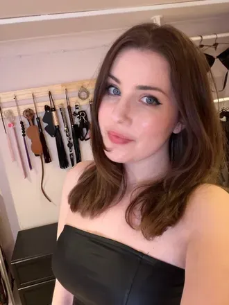 @larah_sky