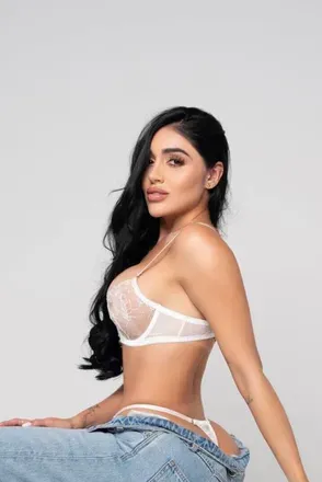 @abbyraay