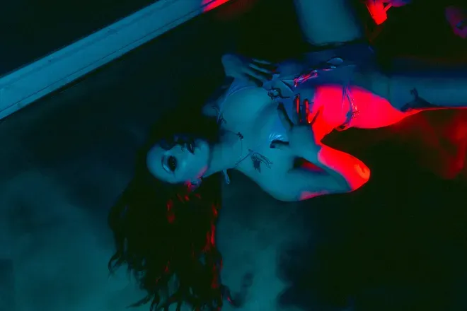 @gloriahole420