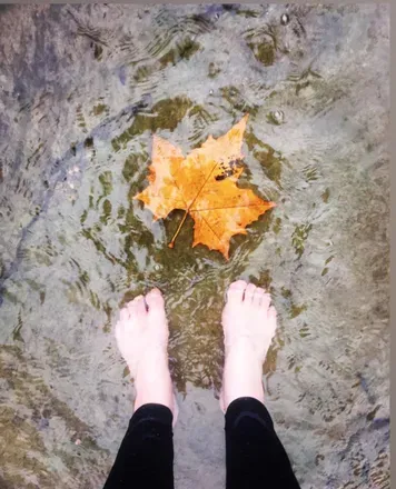 @lifeisbetterbarefoot