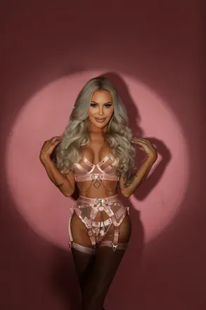 @katya_kelly