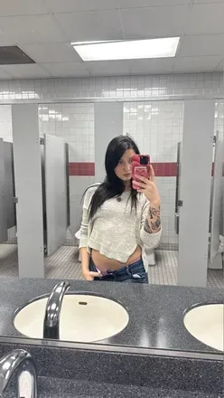 @missqueencarter