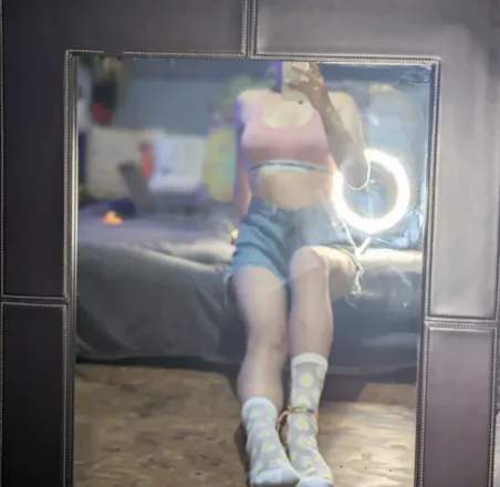 @ellesfeets