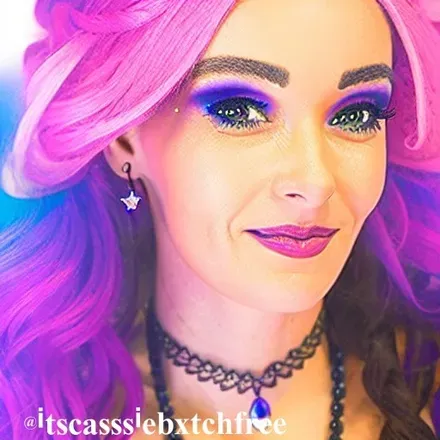 @thecassiecurse