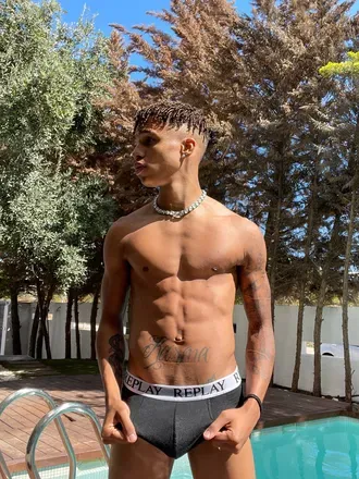 @realkevinhot