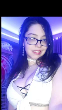 @titaniaxscarlet