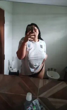 @queen.red1
