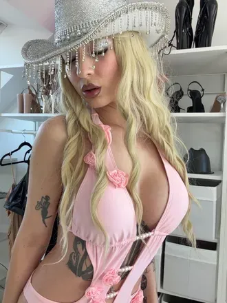 @monaexclusive
