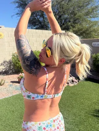 @yournikki