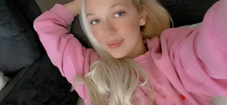 @callmechloee