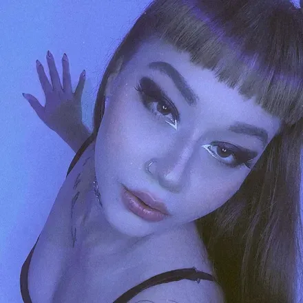@victoria_rios