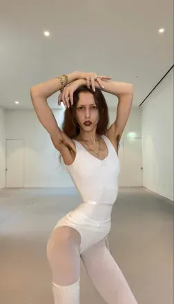@hairyballerina