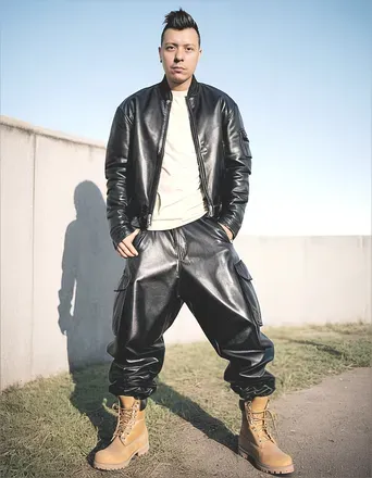 @leather_sagger