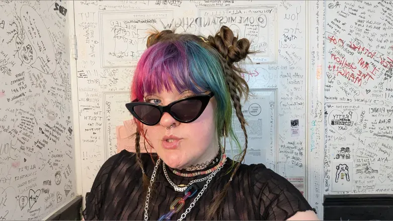 @findomkingchloe