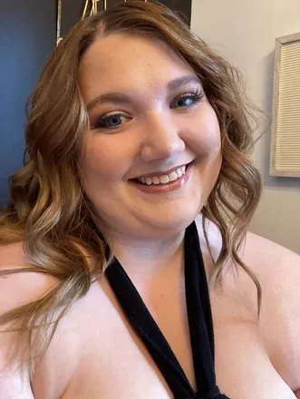 @kaylapeach90