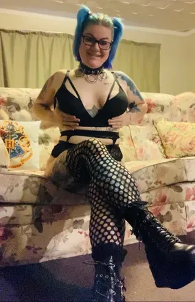 @burlesque-bunny