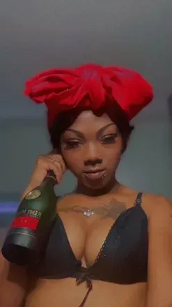 @freakyb.tch