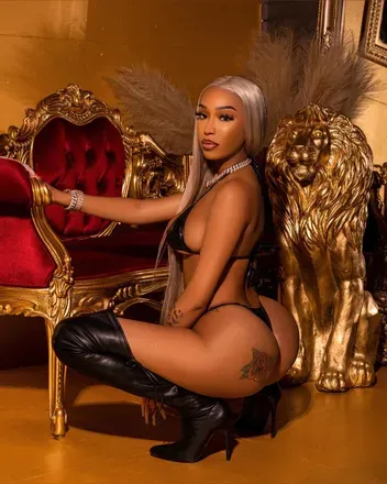 @mellabarbiee