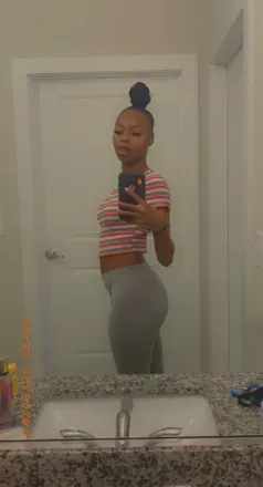 @myprettyypetite