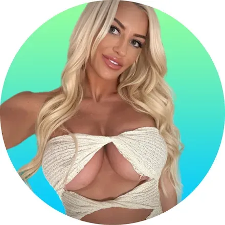 @adayinsienna