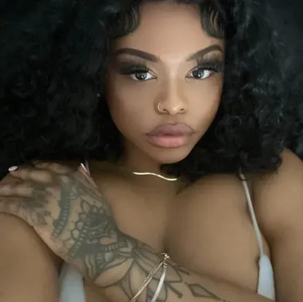 @juiccygalore