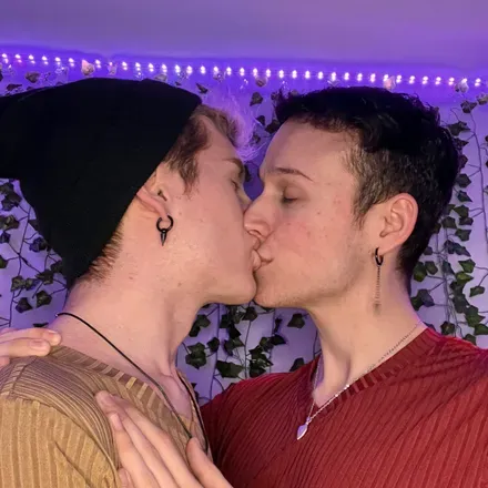 @troyandpey