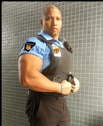 @strong41