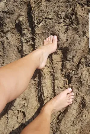 @footsiequeensprofile