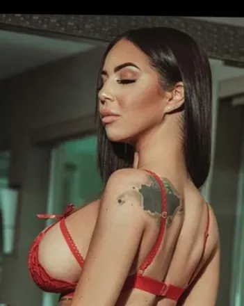 @iammilkmarie