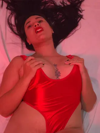 @blushing_katy