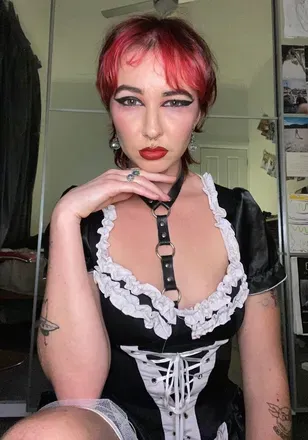 @ester_is_naughty