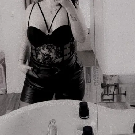 @curvy.luna69