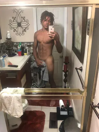 @sexyaaroncutie