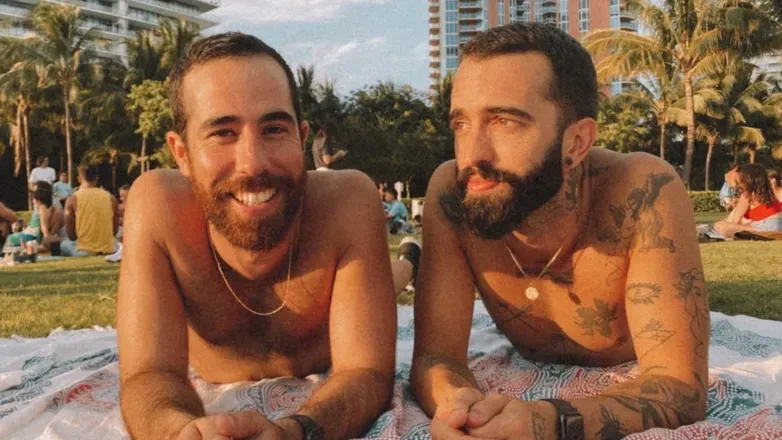 @lovers_twins