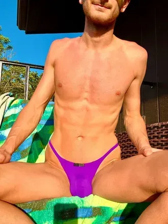 @naked.forest.free