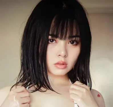 @estelleshiori