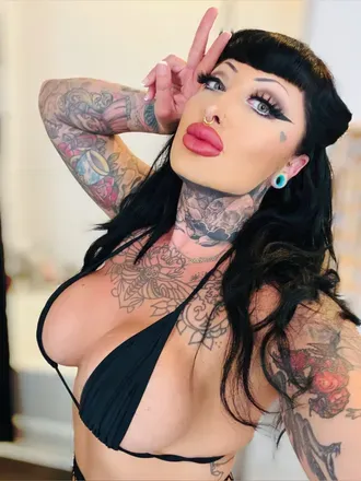 @goth.barbie