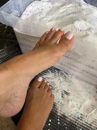 @barefootpetiteprincess