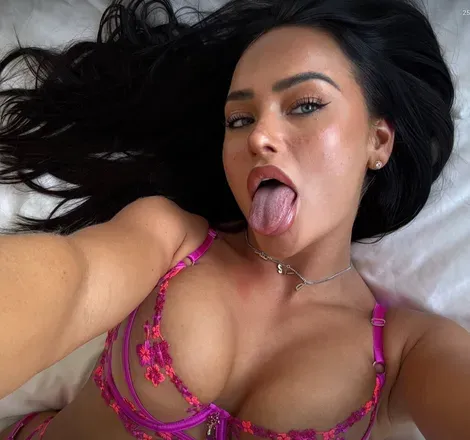 @courtneyhodgson