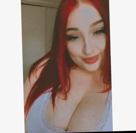 @realredscarlett