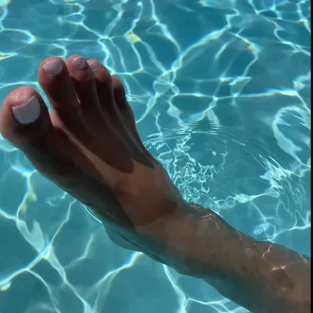 @smoothbrunette