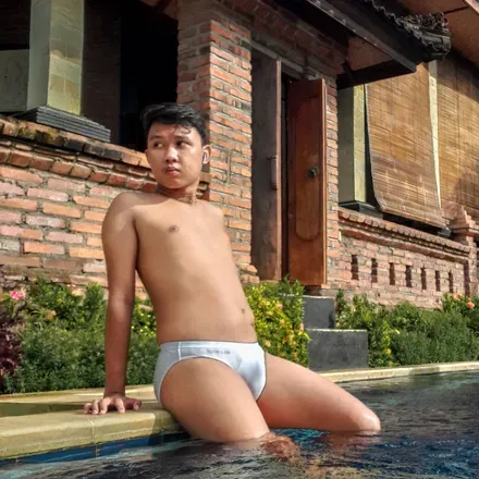 @nudistbali