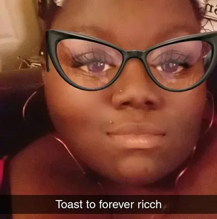 @layianaa